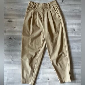 Simons Tan Pleated pants in size Small